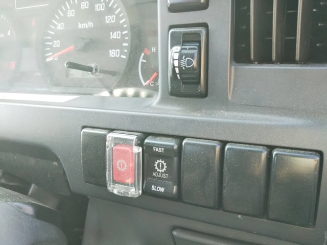 いすゞエルフ平ボディ小型（2t・3t）[写真31]