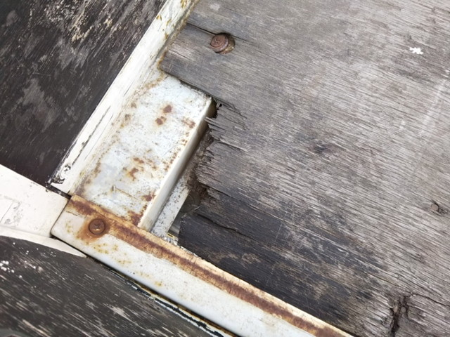 いすゞエルフ平ボディ小型（2t・3t）[写真08]