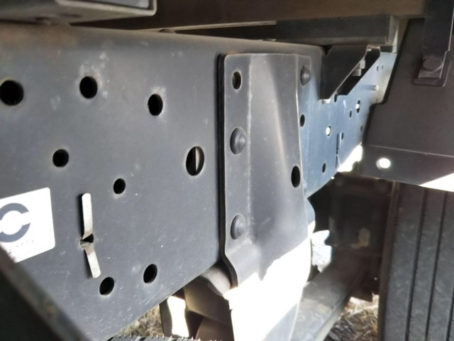 いすゞエルフ平ボディ小型（2t・3t）[写真09]