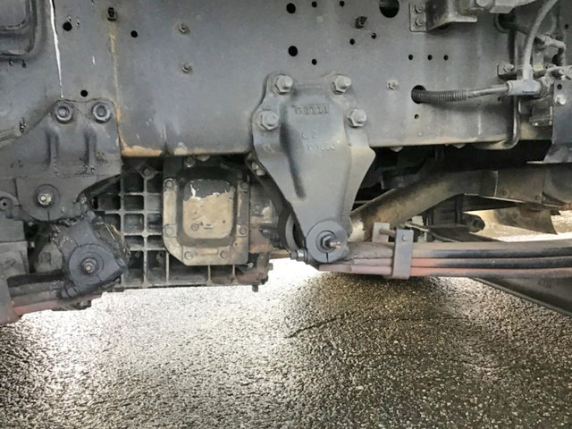 いすゞギガアルミウイング大型（10t）[写真19]