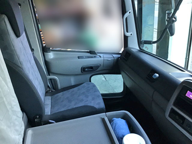 UDトラックスコンドルクレーン3段中型（4t）[写真13]