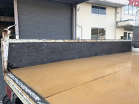 トヨタトヨエース平ボディ小型（2t・3t）[写真15]