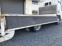 トヨタトヨエース平ボディ小型（2t・3t）[写真17]