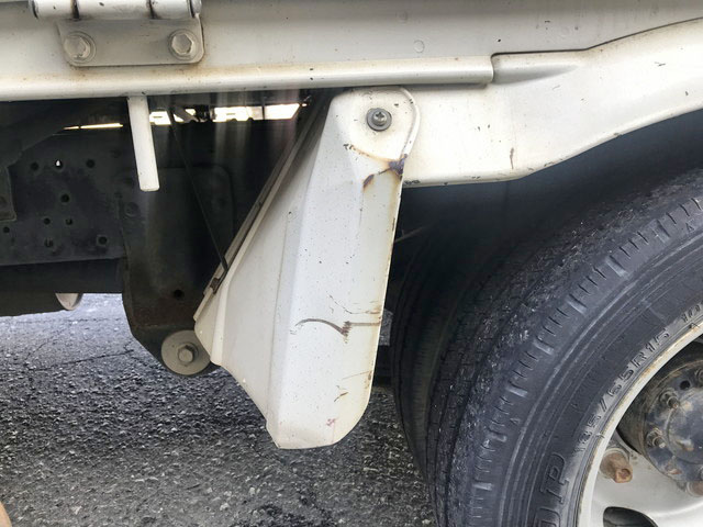 トヨタトヨエース平ボディ小型（2t・3t）[写真21]