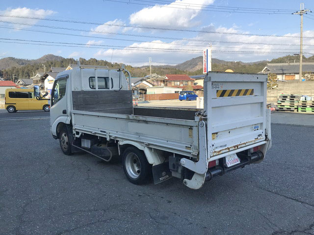 トヨタトヨエース平ボディ小型（2t・3t）[写真04]