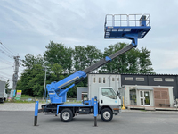 三菱ふそうキャンター高所作業車小型（2t・3t）[写真08]