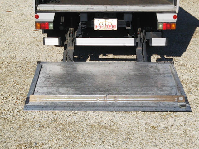 いすゞエルフアルミバン小型（2t・3t）[写真11]