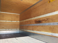 いすゞエルフアルミバン小型（2t・3t）[写真13]