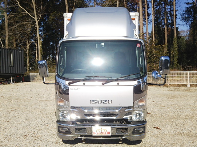 いすゞエルフアルミバン小型（2t・3t）[写真07]