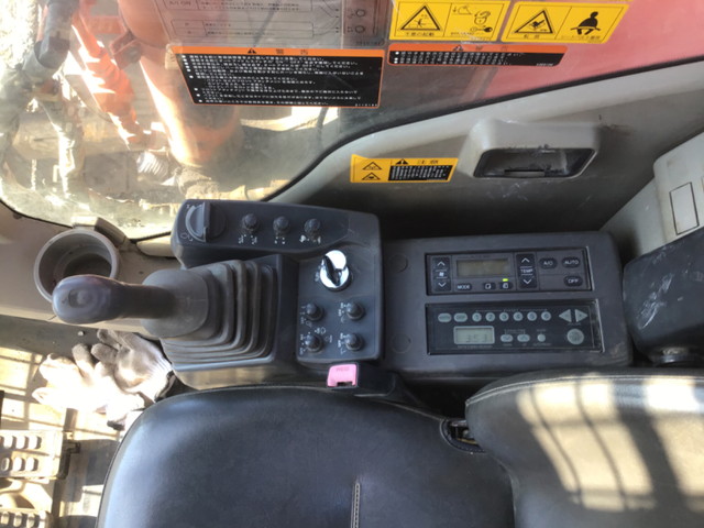 日立ユンボ（バックホー）[写真19]