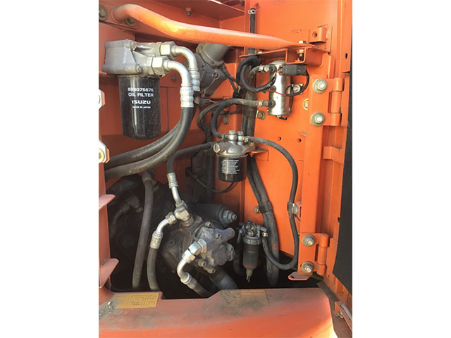 日立ユンボ（バックホー）[写真06]