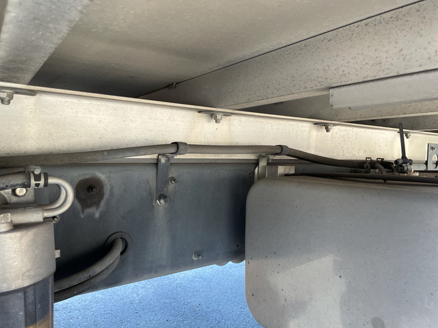 UDトラックスコンドル冷凍車（冷蔵車）中型（4t）[写真19]