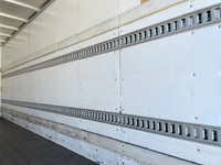 いすゞフォワードアルミバン中型（4t）[写真11]