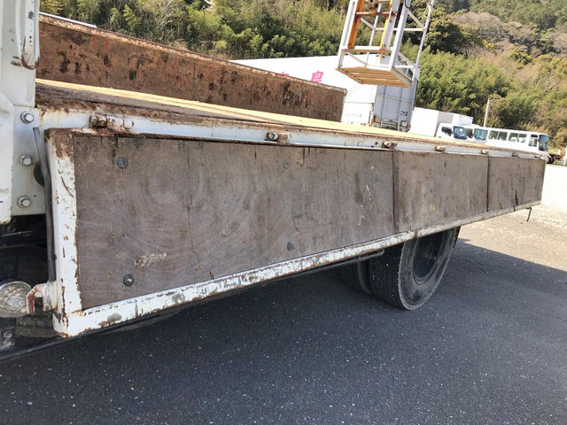 いすゞエルフユニック6段小型（2t・3t）[写真16]