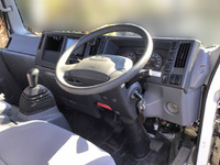 いすゞエルフ平ボディ小型（2t・3t）[写真16]