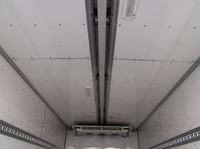 三菱ふそうファイター冷蔵冷凍ウイング中型（4t）[写真11]