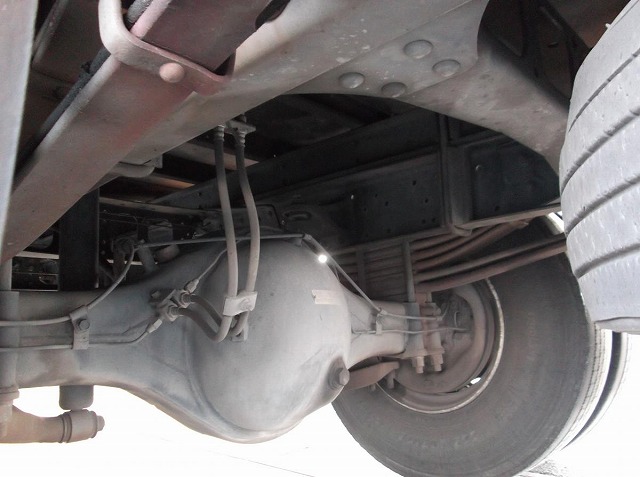 三菱ふそうファイター冷蔵冷凍ウイング中型（4t）[写真29]