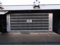 三菱ふそうファイター冷蔵冷凍ウイング中型（4t）[写真32]