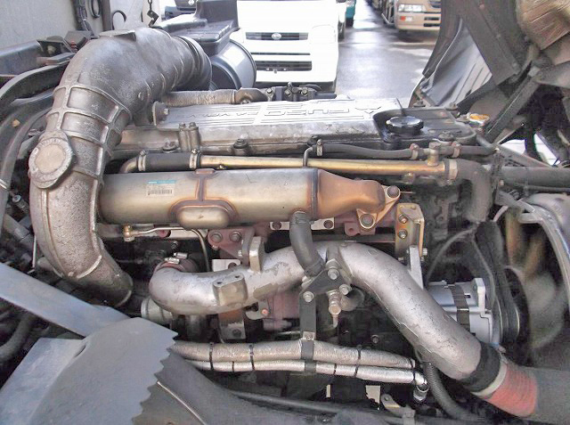 三菱ふそうファイター冷蔵冷凍ウイング中型（4t）[写真35]