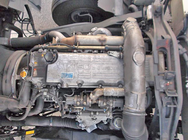 三菱ふそうファイター冷蔵冷凍ウイング中型（4t）[写真38]