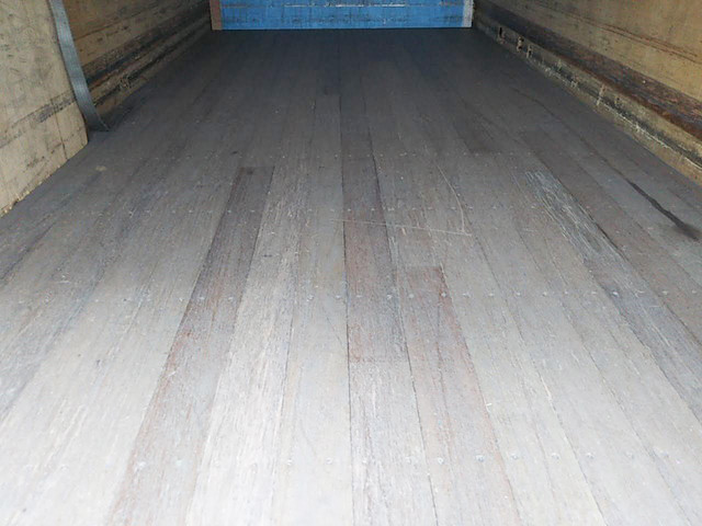 いすゞエルフアルミバン小型（2t・3t）[写真12]