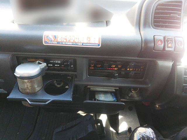 いすゞエルフアルミバン小型（2t・3t）[写真23]