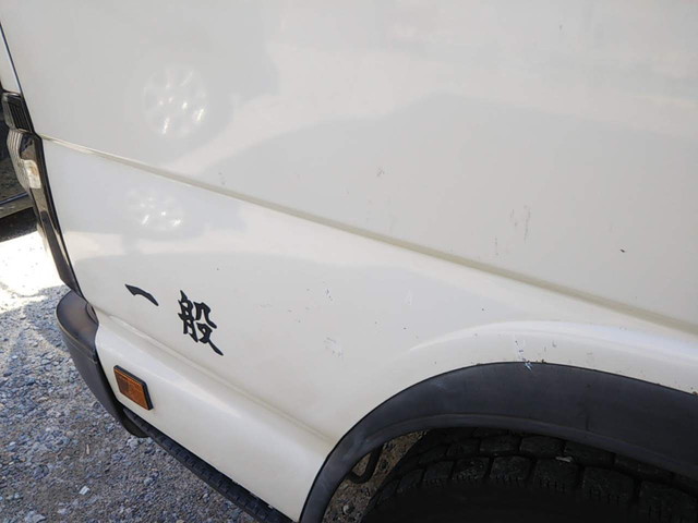 いすゞエルフアルミバン小型（2t・3t）[写真06]