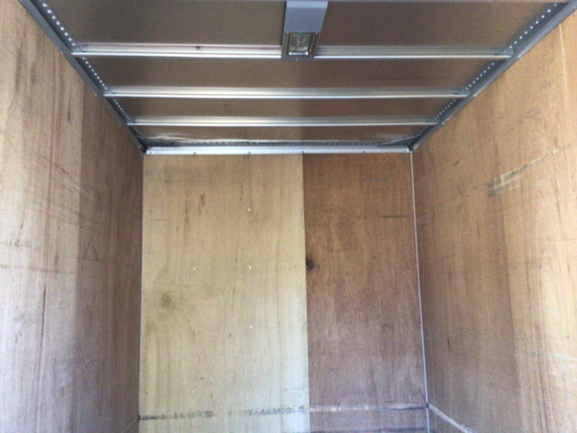 日産アトラスアルミバン小型（2t・3t）[写真12]