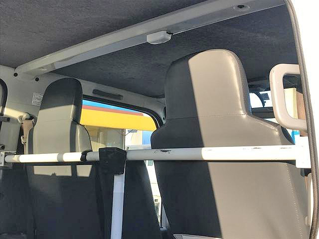 いすゞエルフダブルキャブ（Wキャブ）小型（2t・3t）[写真17]