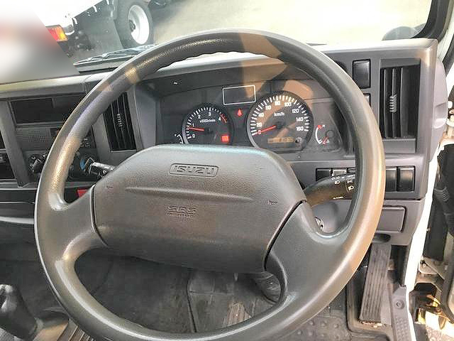 いすゞエルフダブルキャブ（Wキャブ）小型（2t・3t）[写真08]