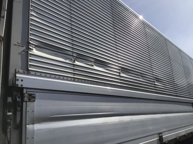 日野プロフィアアルミウイング大型（10t）[写真12]