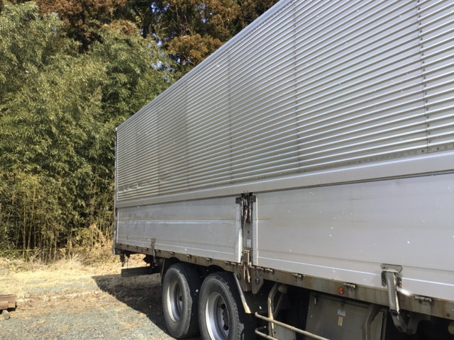 日野プロフィアアルミウイング大型（10t）[写真13]