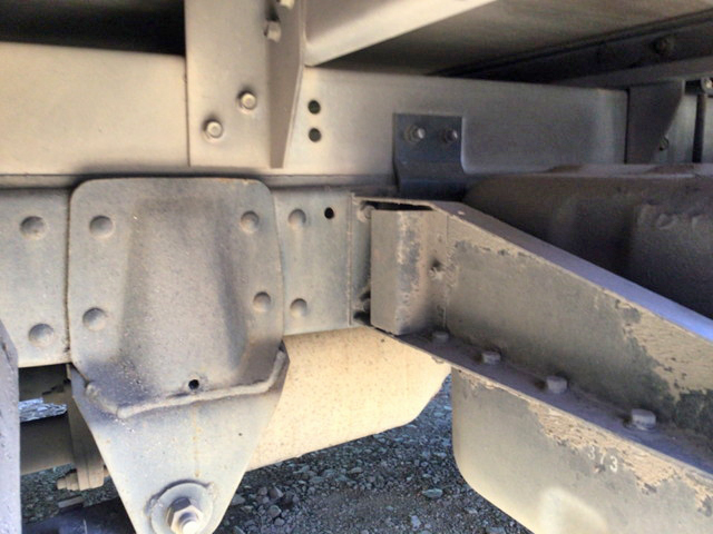 三菱ふそうキャンターガッツアルミバン小型（2t・3t）[写真21]