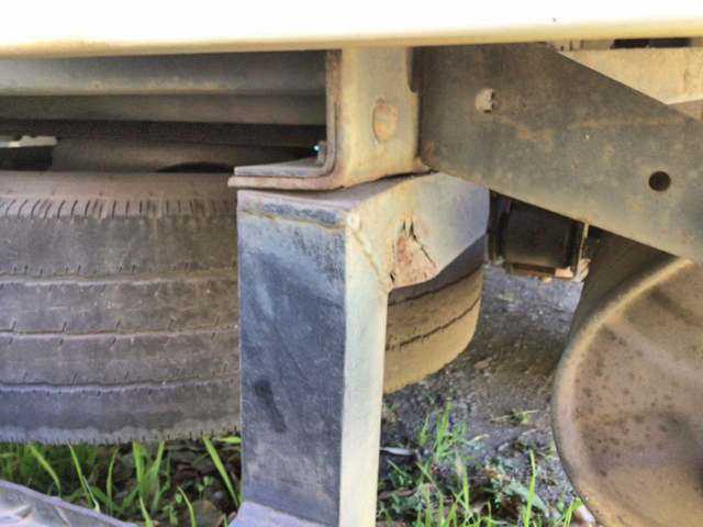 三菱ふそうキャンターガッツアルミバン小型（2t・3t）[写真25]