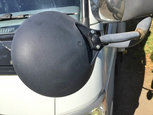 三菱ふそうキャンターガッツアルミバン小型（2t・3t）[写真07]