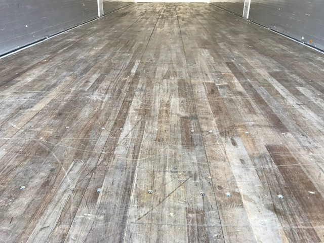 日野プロフィアアルミウイング大型（10t）[写真13]