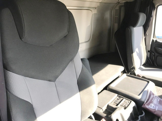 日野プロフィアアルミウイング大型（10t）[写真24]