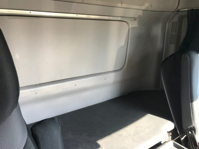 日野プロフィアアルミウイング大型（10t）[写真27]