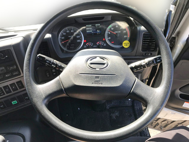 日野プロフィアアルミウイング大型（10t）[写真30]