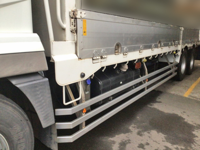 三菱ふそうスーパーグレートアルミブロック大型（10t）[写真17]