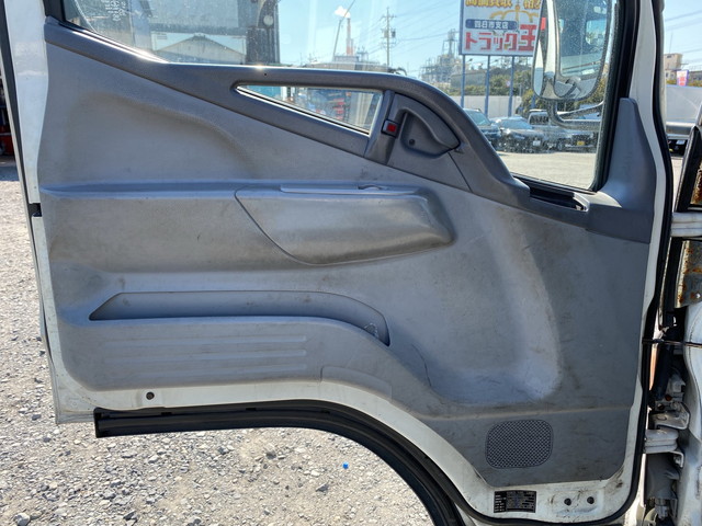 三菱ふそうキャンターユニック4段小型（2t・3t）[写真27]