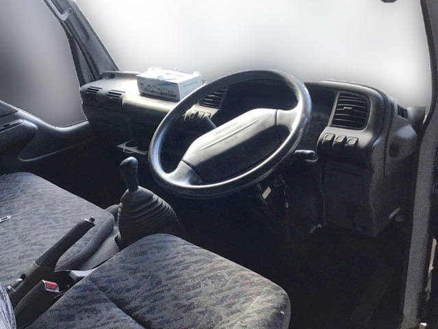 いすゞエルフアルミブロック小型（2t・3t）[写真15]