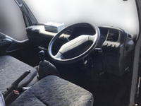 いすゞエルフアルミブロック小型（2t・3t）[写真15]