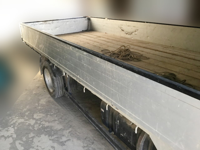 いすゞエルフアルミブロック小型（2t・3t）[写真07]