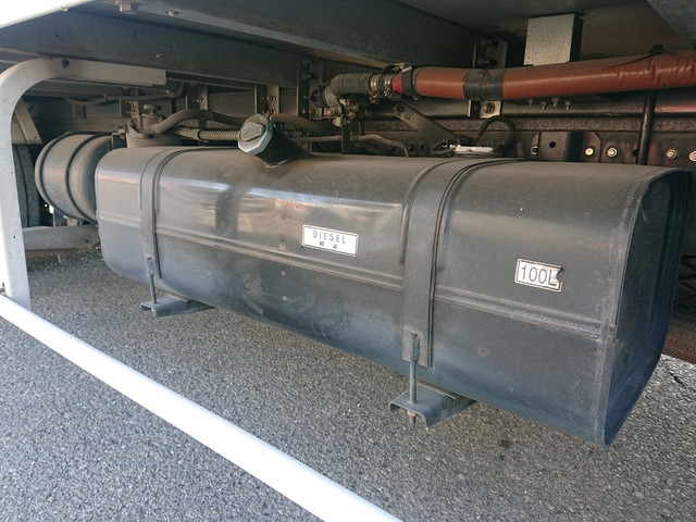 三菱ふそうキャンター冷凍車（冷蔵車）小型（2t・3t）[写真18]