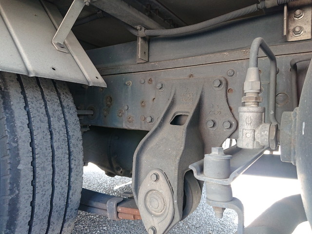 三菱ふそうキャンター冷凍車（冷蔵車）小型（2t・3t）[写真21]