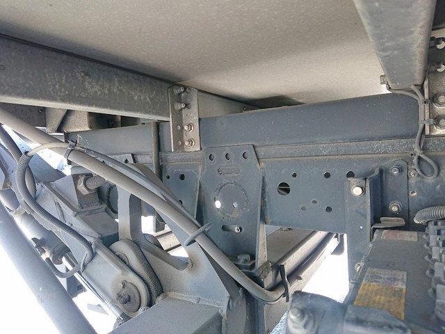 三菱ふそうキャンター冷凍車（冷蔵車）小型（2t・3t）[写真24]