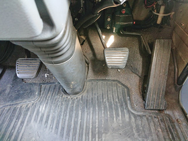 三菱ふそうキャンター冷凍車（冷蔵車）小型（2t・3t）[写真36]