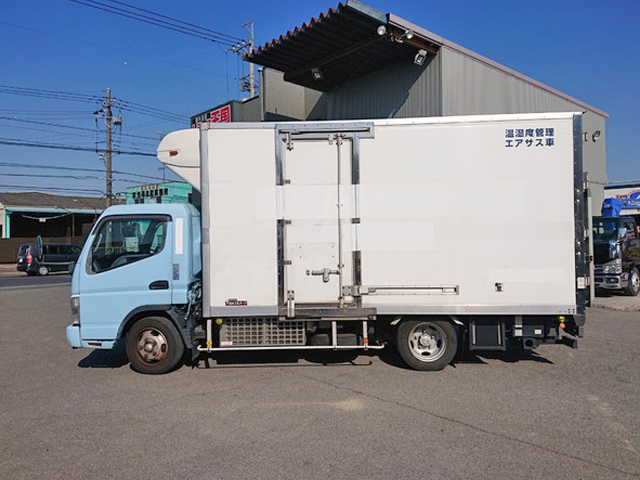三菱ふそうキャンター冷凍車（冷蔵車）小型（2t・3t）[写真05]
