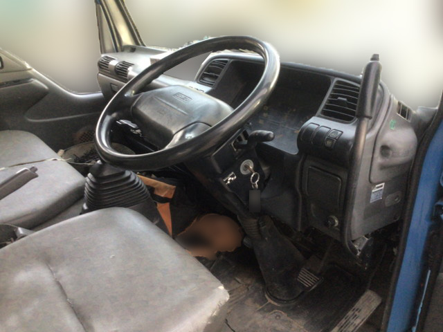 いすゞエルフダンプ小型（2t・3t）[写真21]